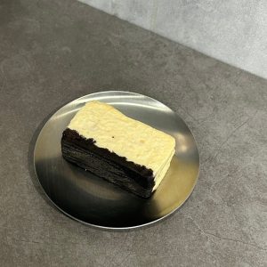 チーズケーキ 、無機質スイーツ